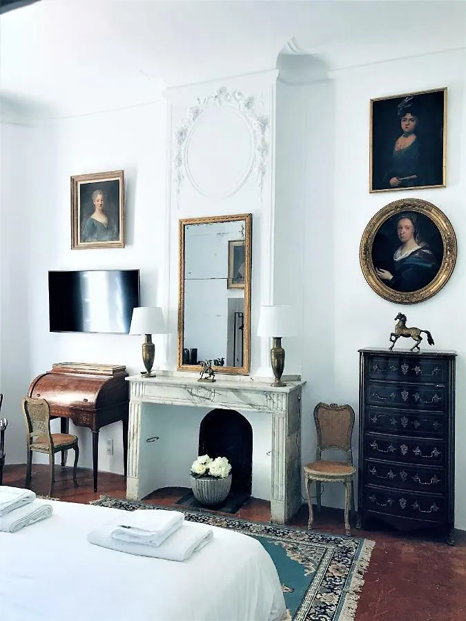 Chateau De Saint-Girons - Luxury Guest House In Provence Aix-en-Provence Bed & Breakfast